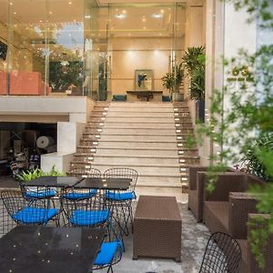 Rosetta Beach Hotel & Apartment